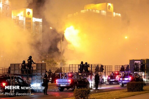 درگیری پلیس بلاروس با معترضان به نتیجه انتخابات