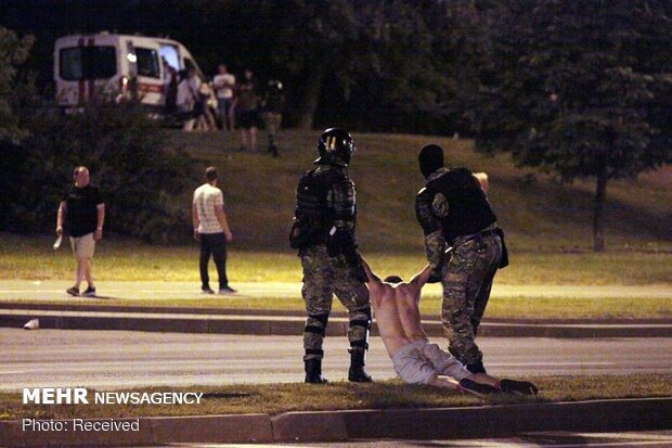 درگیری پلیس بلاروس با معترضان به نتیجه انتخابات