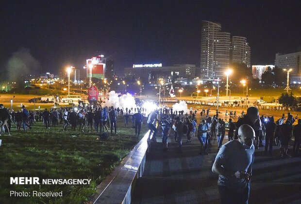 درگیری پلیس بلاروس با معترضان به نتیجه انتخابات