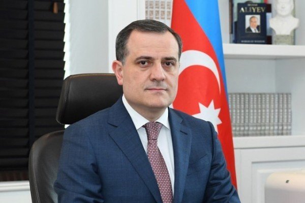 Azerbaycan Dışişleri Bakanı Fahrizade suikastını kınadı
