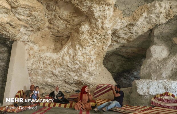 زندگی خانواده فلسطینی در غار