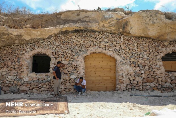 زندگی خانواده فلسطینی در غار