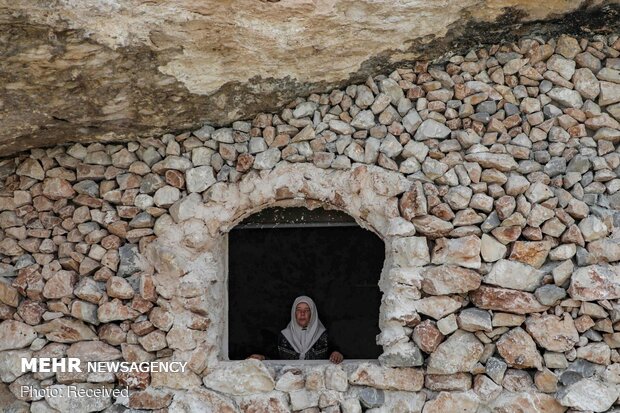 زندگی خانواده فلسطینی در غار