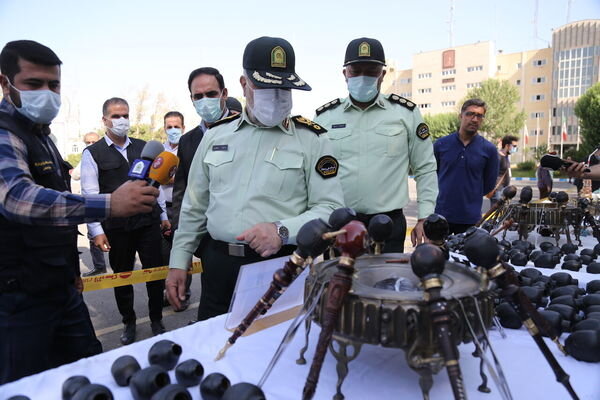 Police dismantle 3 drug-smuggling bands in Tehran 