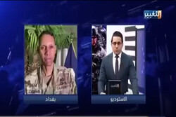 هروب الكولونيل "مايلز كاغنز" اثناء مقابلة تلفزيونية بسبب اطلاق صفارات الانذار