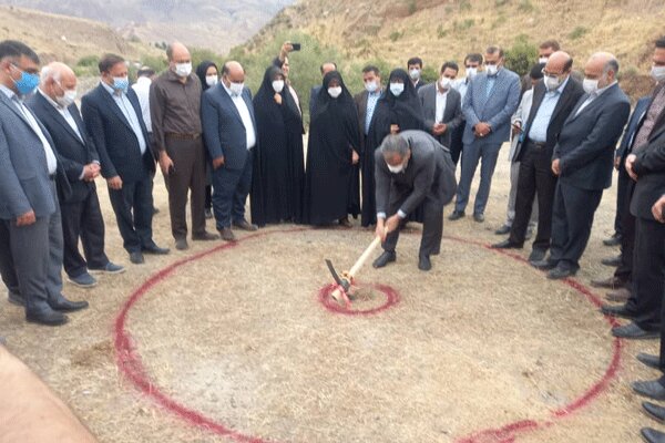 طرح آبخیزداری در روستای بهرام آباد الموت غربی آغاز شد
