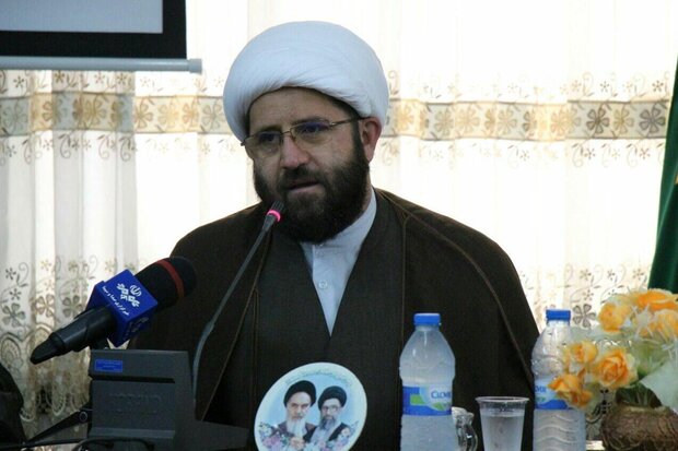 ۹۰۰ پایگاه برگزاری نماز جمعه در کشور فعال است
