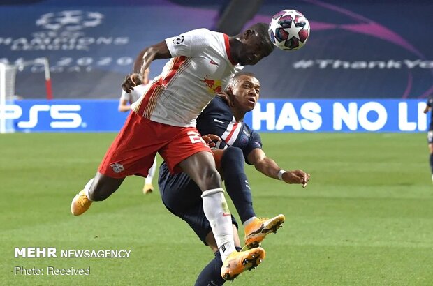 دیدار تیم‌های فوتبال پاری سن ژرمن و لایپزیگ در پرتغال