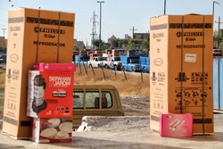 هزار دستگاه یخچال از سوی مقام معظم رهبری به مردم بشاگرد اهدا شد