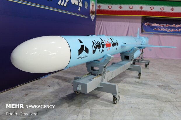 New Iranian cruise, ballistic missiles unveiled 