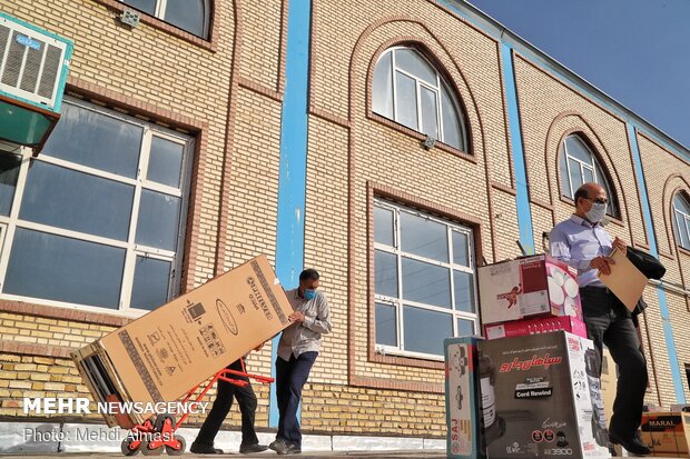 اهدای 110 سری جهیزیه به نوعروسان در زنجان