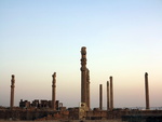 شیراز شاری فەرهەنگ و مێژووی ئێران/ سەردانی گەشتیاران بۆ شاری شاعێران