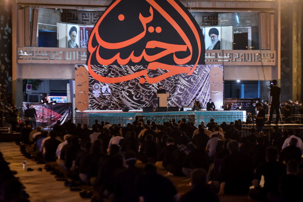 تہران میں امام حسین (ع) اسکوائر مجلس عزا منعقد