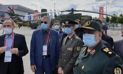 وزیر دفاع از نمایشگاه بین‌المللی نظامی روسیه بازدید کرد