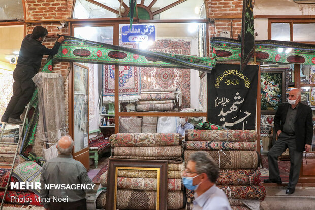 سیاهپوش شدن بزرگ‌ترین بازار مسقف جهان