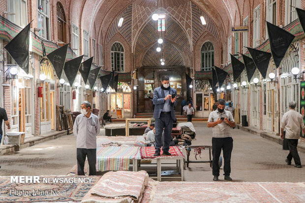 سیاهپوش شدن بزرگ‌ترین بازار مسقف جهان