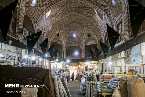 سیاهپوش شدن بزرگ‌ترین بازار مسقف جهان