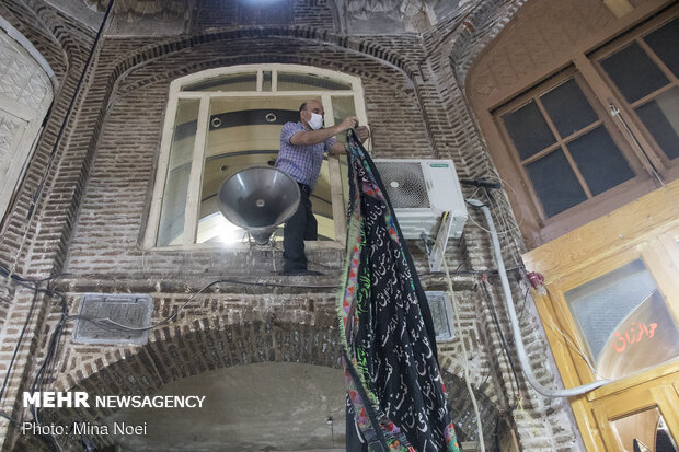 سیاهپوش شدن بزرگ‌ترین بازار مسقف جهان