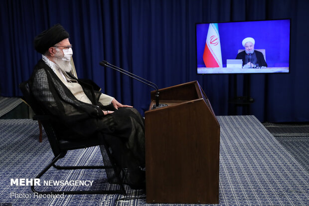 اعضاء الحكومة الايرانية يلتقون قائد الثورة الاسلامية عبر الارتباط المرئي