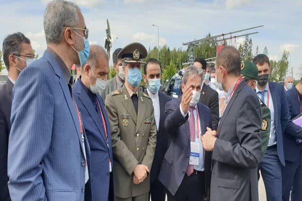 VIDEO: Iranian Defense min. visits Russia's Army-2020 Forum 