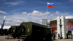 Iran interested in various types of Russian weapons: Moscow