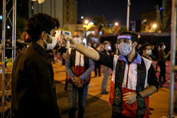 اقامة المراسم العاشورائية في ليلة الخامس من شهر محرم في ساحة فلسطين بطهران / صور