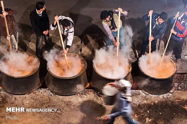 نذورات حسينية بین ایدي المحتاجین وضحايا كورونا