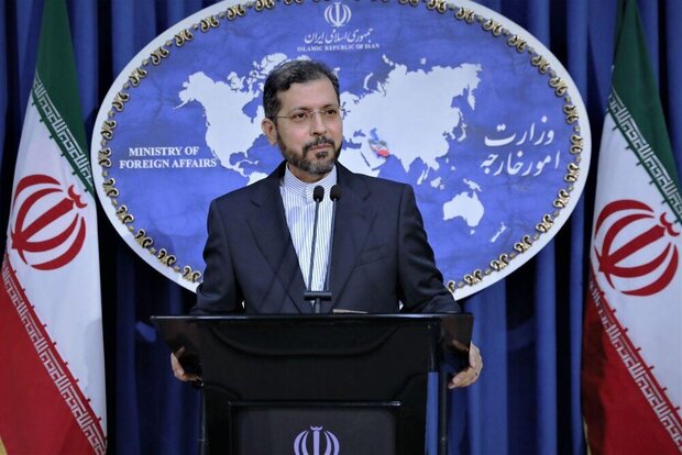 وزارة الخارجية: لا نلقي بالا إلى تشدقات النظام الأميركي المهزوم ضد إيران