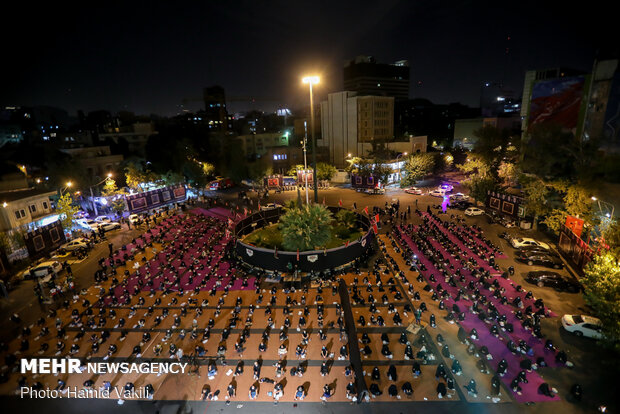 عزاداری شب پنجم محرم در میدان فلسطین