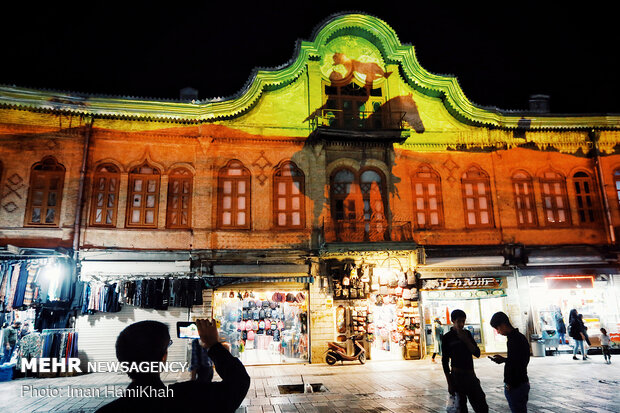 Displaying Ashura narrations using "Video Mapping" in Hamedan