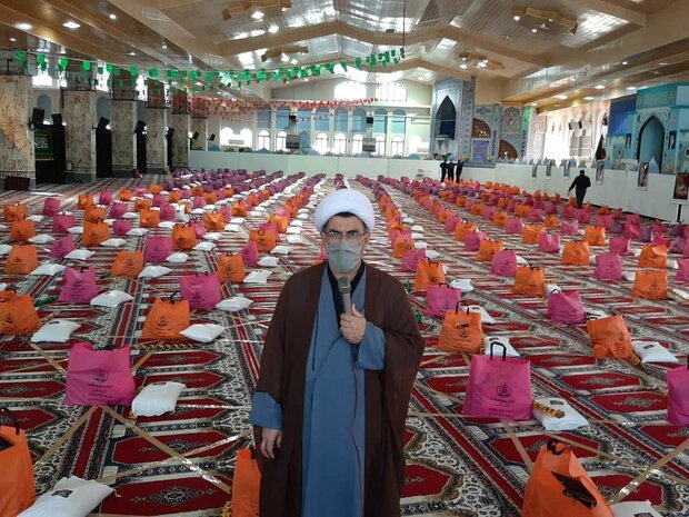 ۱۷ هزار بسته غذایی ماه رمضان در بقاع متبرکه مازندران توزیع شد