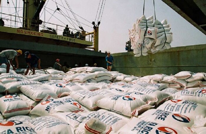 گمرک خواستار بازنگری در ممنوعیت فصلی واردات برنج شد