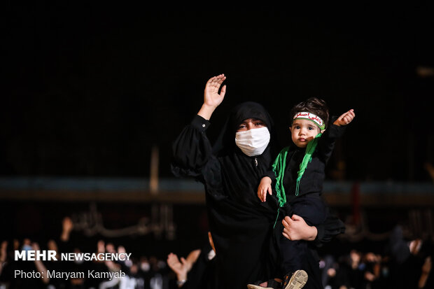 مراسم عزاء الإمام الحسين عليه السلام في ليلة السابع من محرم