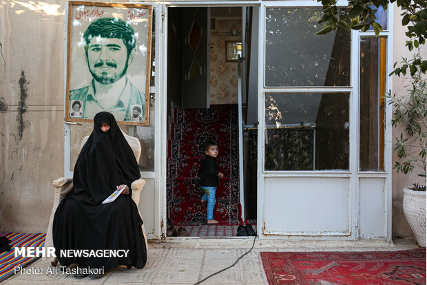 هر کوچه شهید یک حسینیه