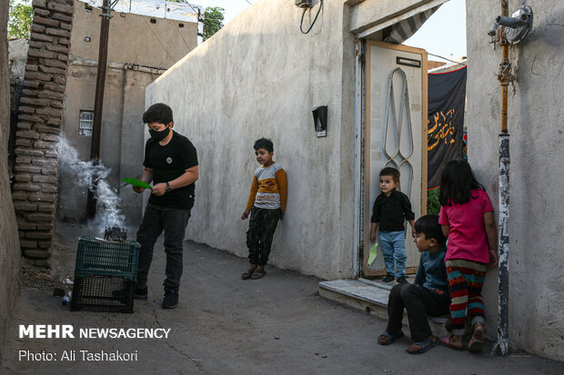 هر کوچه شهید یک حسینیه