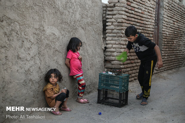 هر کوچه شهید یک حسینیه