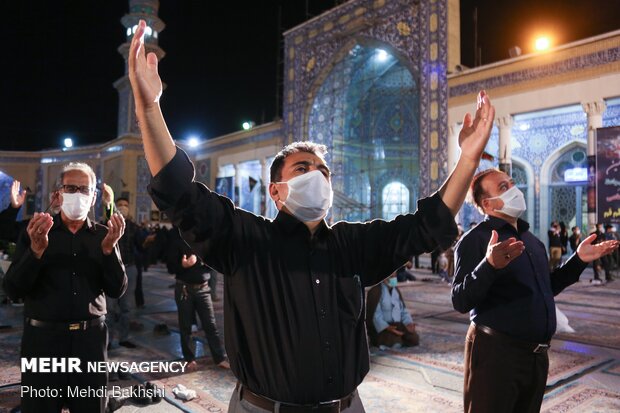 Muharram mourning ceremony at Fatima Masumeh's holy shrine
