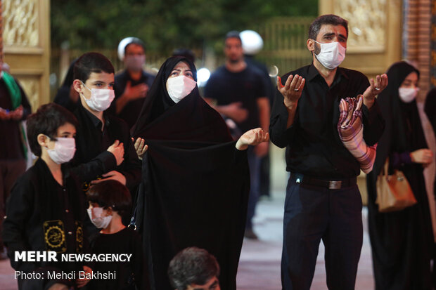 Muharram mourning ceremony at Fatima Masumeh's holy shrine
