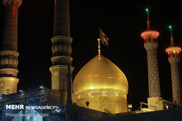 Muharram mourning ceremony at Fatima Masumeh's holy shrine
