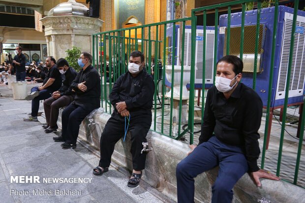 Muharram mourning ceremony at Fatima Masumeh's holy shrine
