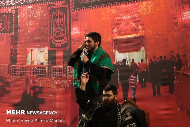 عزاداری شب عاشورا در ورزشگاه شهدا اسلامشهر