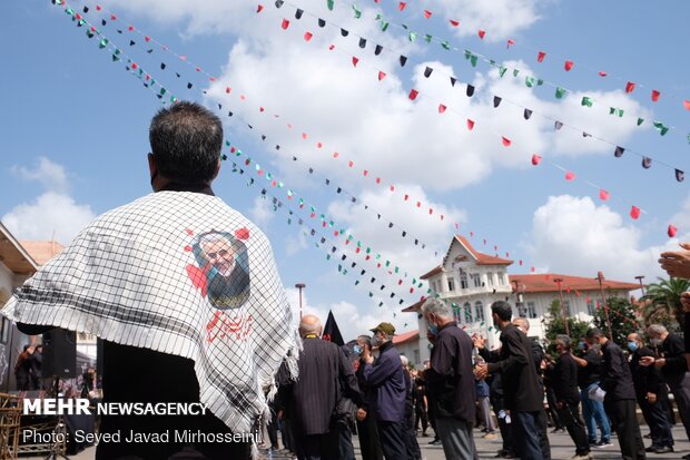 İran'ın Reşt kentinde Kerbela matemi töreni