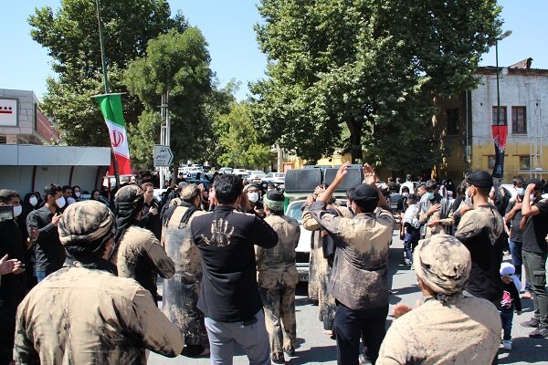 دروازه نجف سراسر غرق در شور و شعور حسینی شد