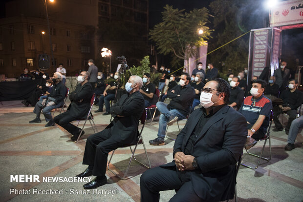 عزاداری اهالی رسانه و فرهنگ در شب عاشورا