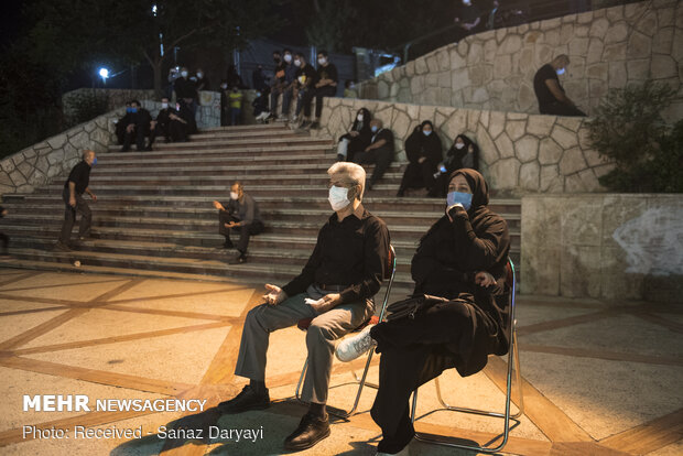 عزاداری اهالی رسانه و فرهنگ در شب عاشورا