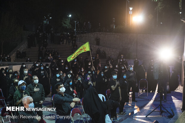 عزاداری اهالی رسانه و فرهنگ در شب عاشورا