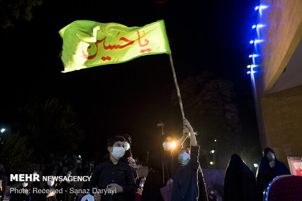 عزاداری اهالی رسانه و فرهنگ در شب عاشورا