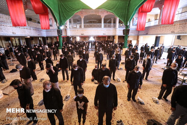 نماز ظهر عاشورا در زنجان