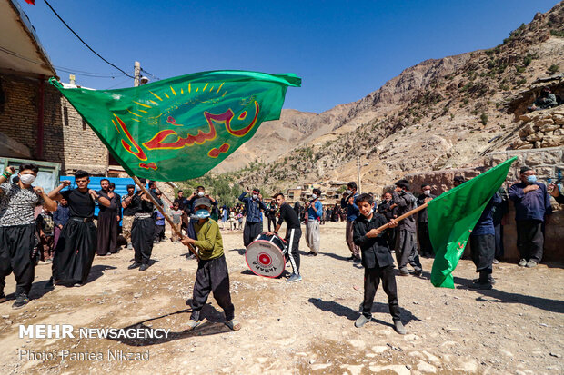 مراسم عزاداری  روز عاشورا در سرآقاسید