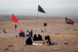 سمنان کے صحرا میں عزاداری منعقد